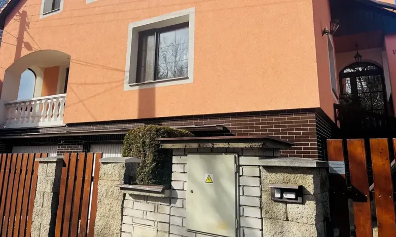 Pronájem bytu 2+1, Jesenice, K Belnici, 90 m2