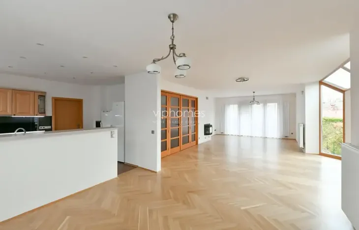Pronájem vily, Praha - Nebušice, 360 m2