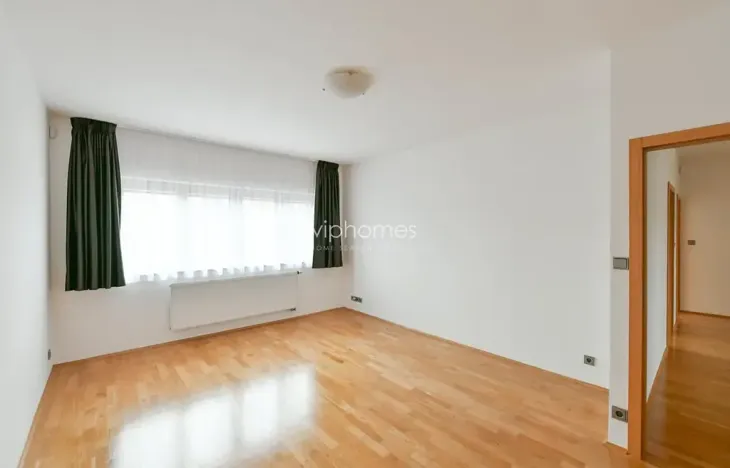 Pronájem vily, Praha - Nebušice, 360 m2