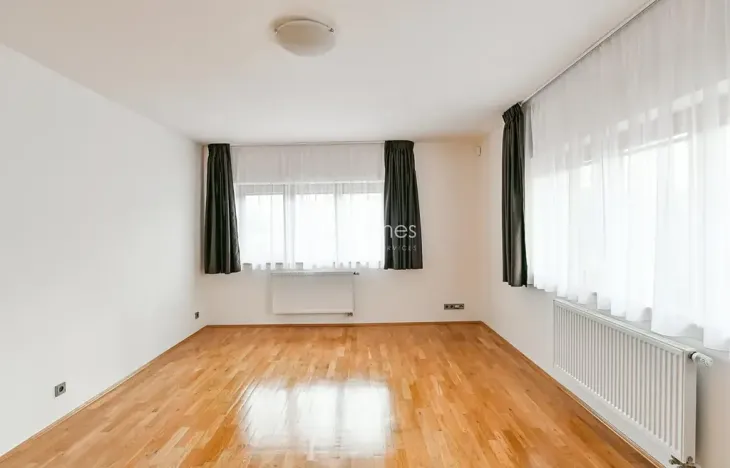 Pronájem vily, Praha - Nebušice, 360 m2