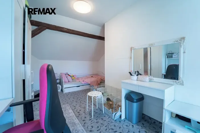 Prodej rodinného domu, Pečky, Pečecká, 140 m2