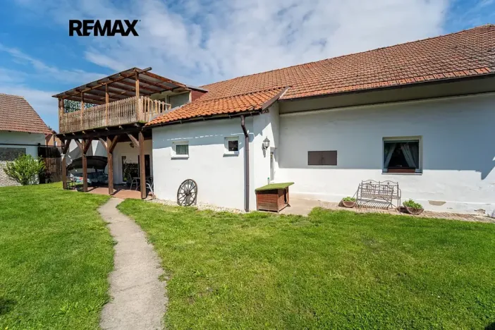 Prodej rodinného domu, Pečky, Pečecká, 140 m2