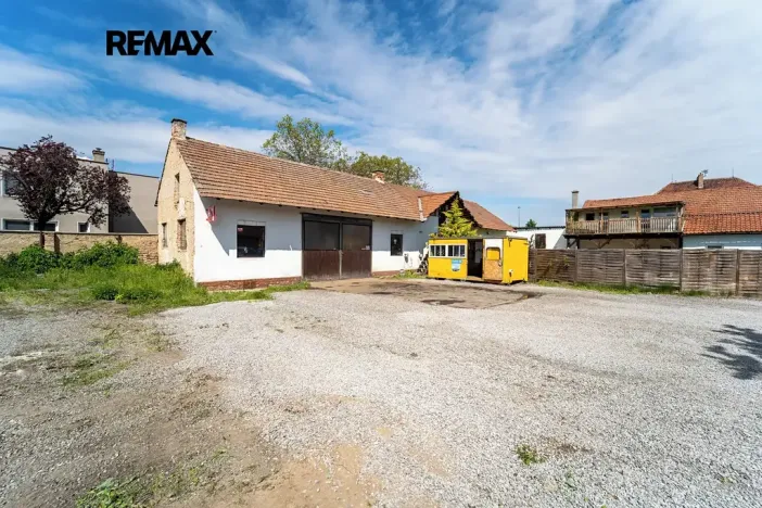 Prodej rodinného domu, Pečky, Pečecká, 140 m2