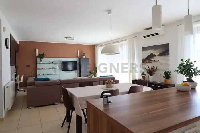 Pronájem rodinného domu, Křenovice, Široká, 210 m2