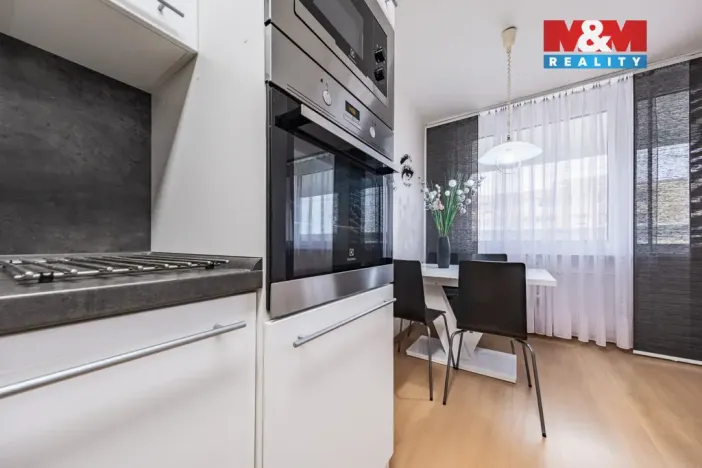 Prodej bytu 3+1, Praha - Stodůlky, Borovanského, 74 m2