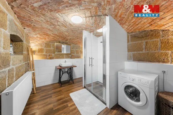Prodej chalupy, Arnoltice, 168 m2