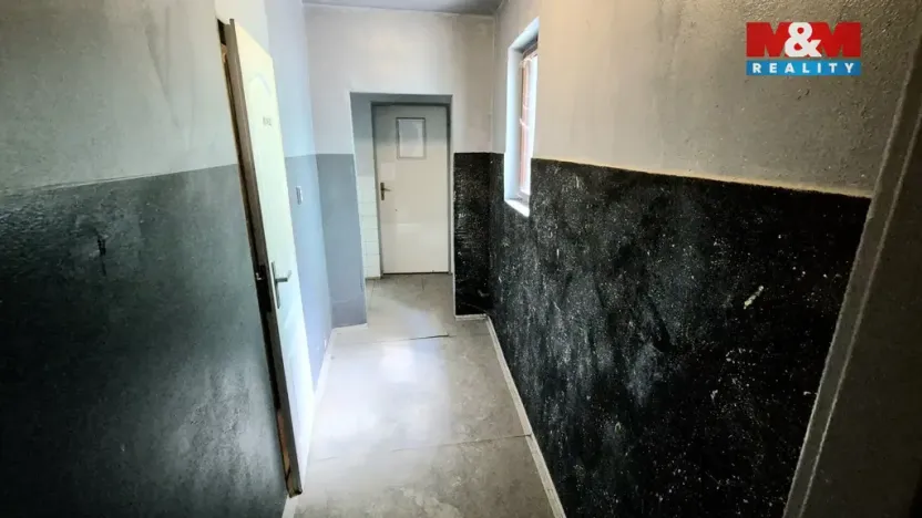 Pronájem obchodního prostoru, Kladno, T. G. Masaryka, 157 m2