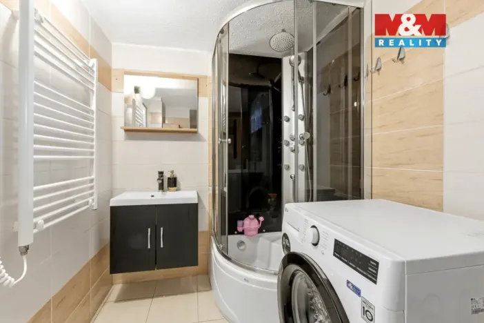 Prodej rodinného domu, Krajková - Dolina, 145 m2