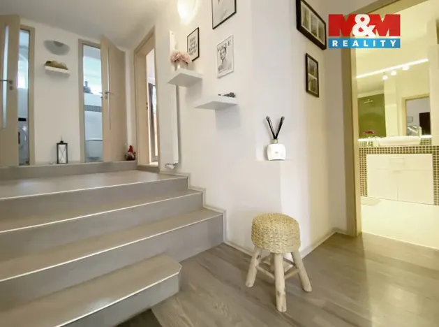 Pronájem bytu 3+kk, Praha - Střešovice, U střešovických hřišť, 95 m2