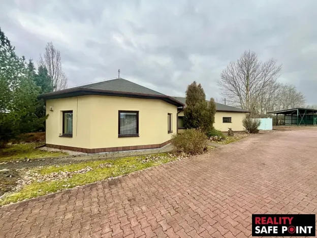 Prodej obchodního prostoru, Zruč-Senec, Plánská, 3159 m2