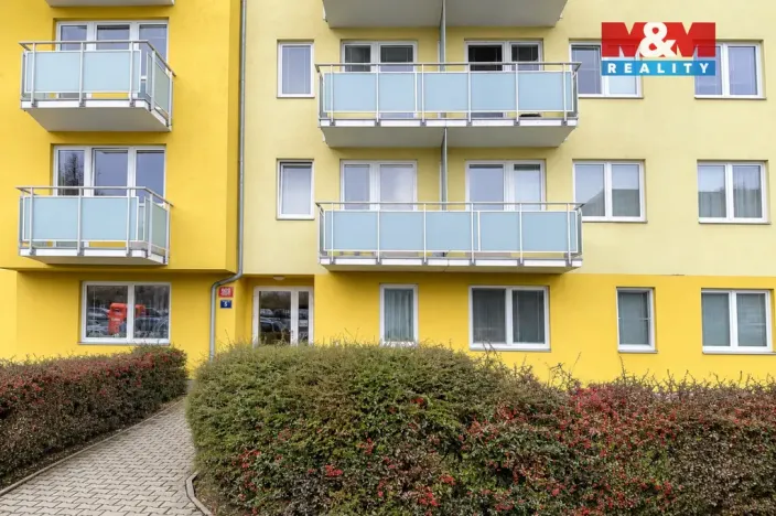 Pronájem bytu 1+kk, Praha - Horní Měcholupy, Boloňská, 33 m2