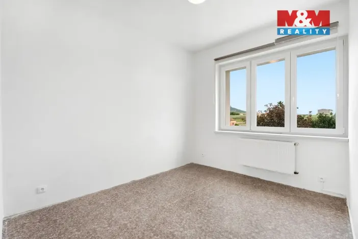 Prodej bytu 2+kk, Libochovice, Revoluční, 52 m2