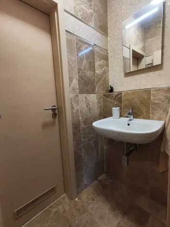 Pronájem obchodního prostoru, Praha - Košíře, Plzeňská, 120 m2