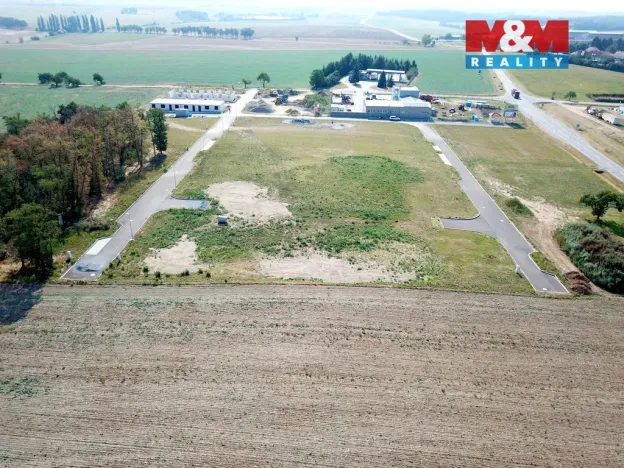Prodej komerčního pozemku, Valeč, 875 m2