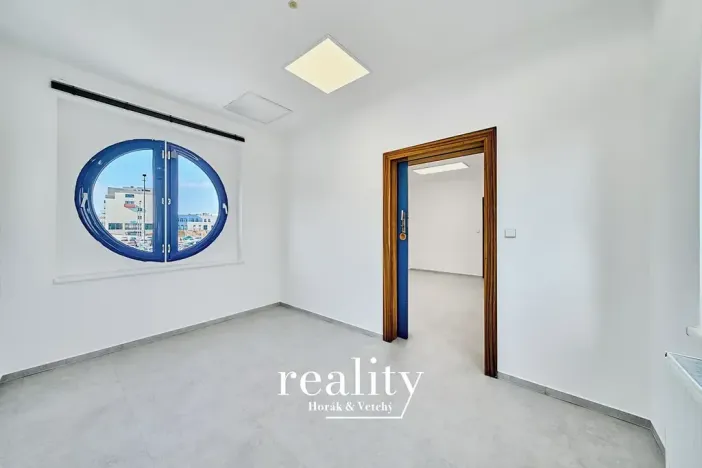 Pronájem ordinace, Znojmo, Kuchařovická, 84 m2