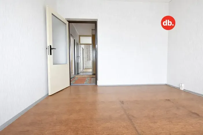 Prodej bytu 4+1, Ostrov, Lidická, 84 m2