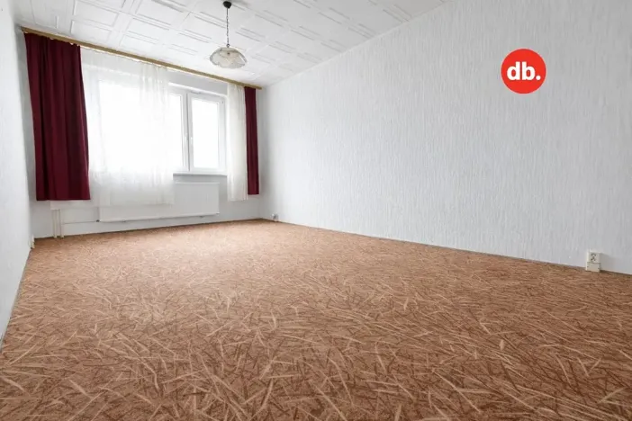 Prodej bytu 4+1, Ostrov, Lidická, 84 m2