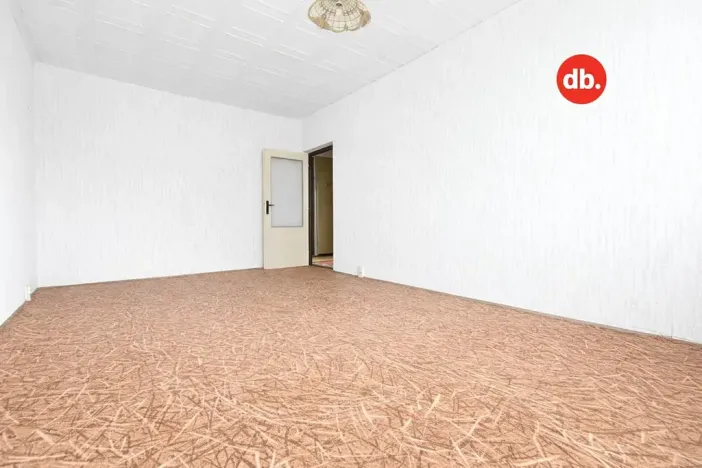 Prodej bytu 4+1, Ostrov, Lidická, 84 m2