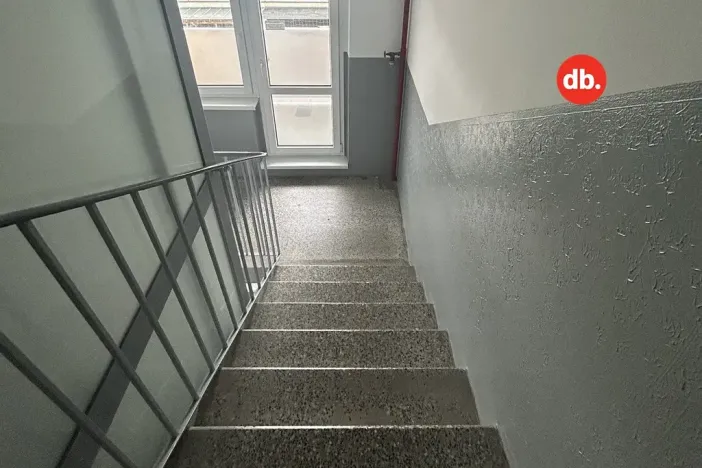 Prodej bytu 4+1, Ostrov, Lidická, 84 m2