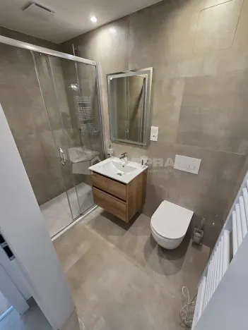 Pronájem bytu 1+kk, Praha - Chodov, Komárkova, 30 m2