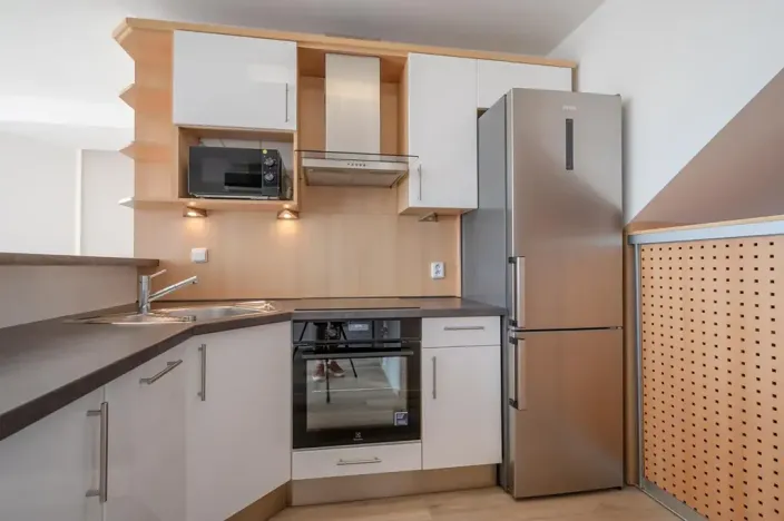 Prodej bytu 3+kk, Praha - Vysočany, Skloněná, 74 m2
