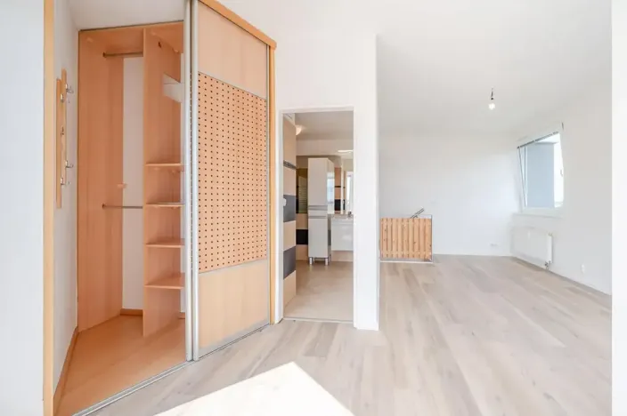 Prodej bytu 3+kk, Praha - Vysočany, Skloněná, 74 m2