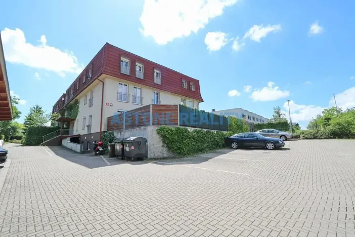 Prodej bytu 2+kk, Praha - Dolní Počernice, Národních hrdinů, 62 m2