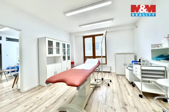 Pronájem obchodního prostoru, Liberec, Moskevská, 90 m2