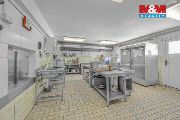 Prodej ubytování, Deštné v Orlických horách, 1200 m2