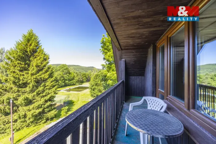 Prodej ubytování, Deštné v Orlických horách, 1200 m2