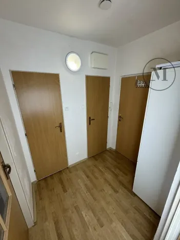 Pronájem bytu 2+kk, České Budějovice, Křižíkova, 40 m2