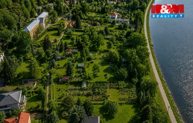 Prodej komerčního pozemku, Praha - Troja, 1770 m2