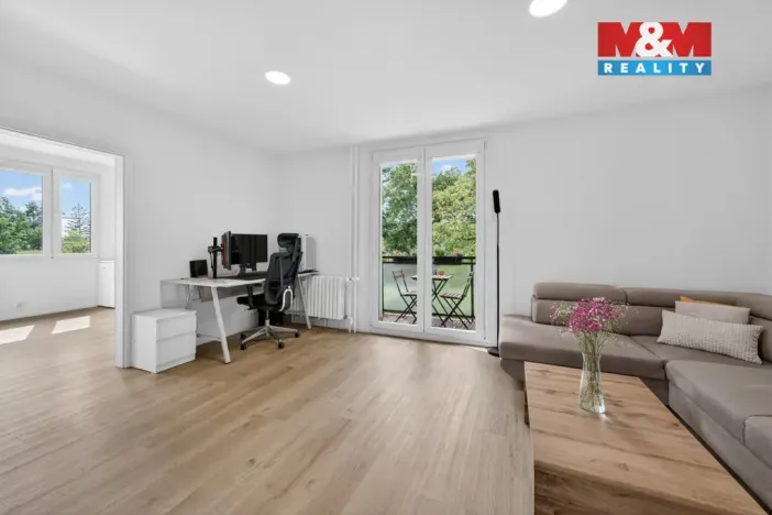 Prodej bytu 3+1, Třeboň - Třeboň II, Nádražní, 63 m2