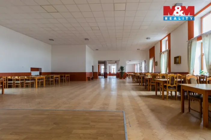 Prodej obchodního prostoru, Kravaře, Opavská, 1355 m2
