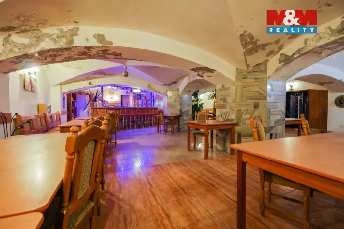 Prodej obchodního prostoru, Kravaře, Opavská, 1355 m2