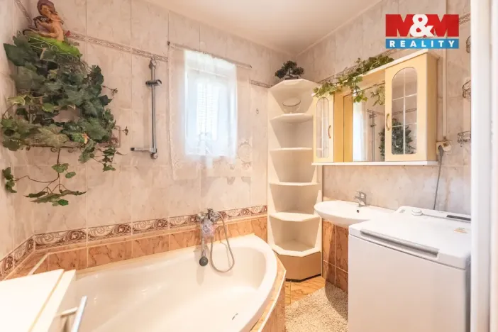 Prodej rodinného domu, Napajedla, třída Tomáše Bati, 90 m2