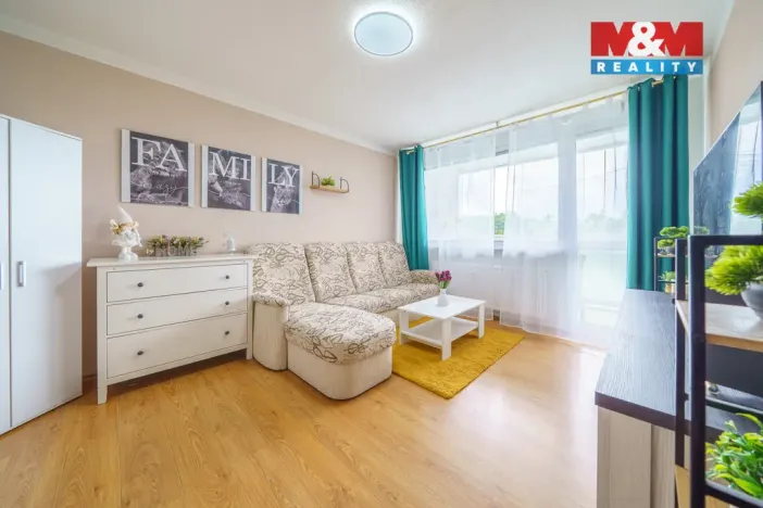 Prodej bytu 3+1, Sokolov, Slavíčkova, 66 m2