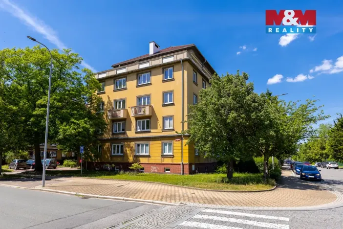 Prodej bytu 2+1, Pardubice - Zelené Předměstí, Čs. armády, 65 m2