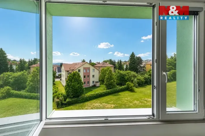 Prodej bytu 3+1, Jílové u Prahy, Holíkova, 74 m2