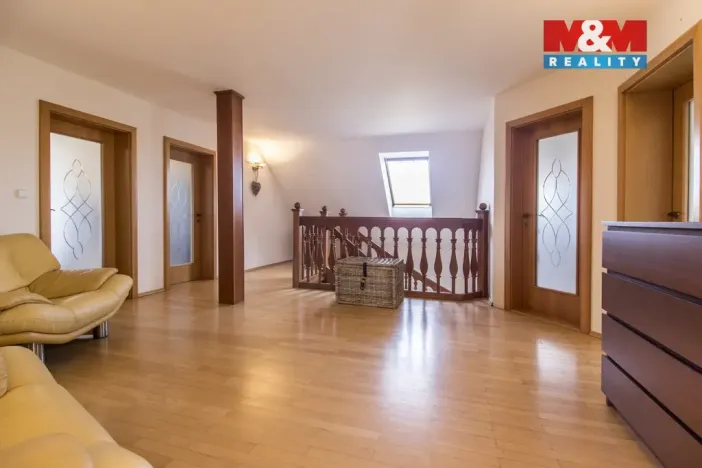 Prodej rodinného domu, Třebestovice, V zákruží, 280 m2
