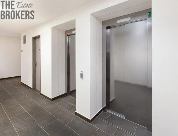 Pronájem bytu 1+kk, Praha - Hloubětín, Poděbradská, 33 m2