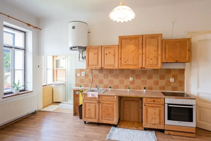 Prodej rodinného domu, Rožďalovice, Husova, 200 m2