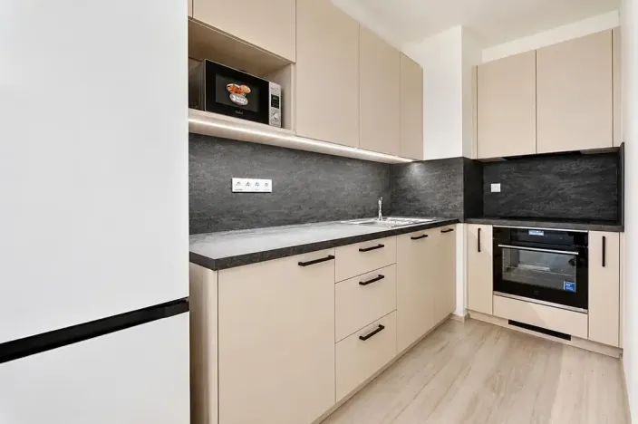 Pronájem bytu 2+kk, Praha - Hloubětín, Poděbradská, 52 m2