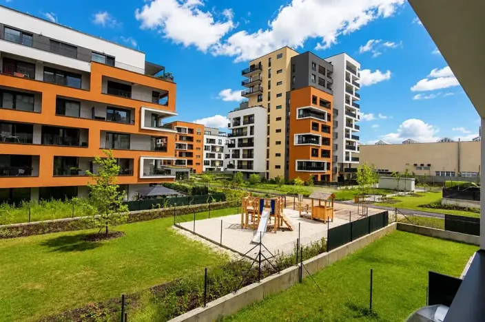 Pronájem bytu 2+kk, Praha - Hloubětín, Poděbradská, 52 m2