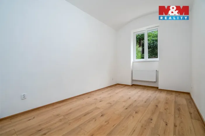 Prodej bytu 2+1, Praha - Dejvice, Kafkova, 43 m2