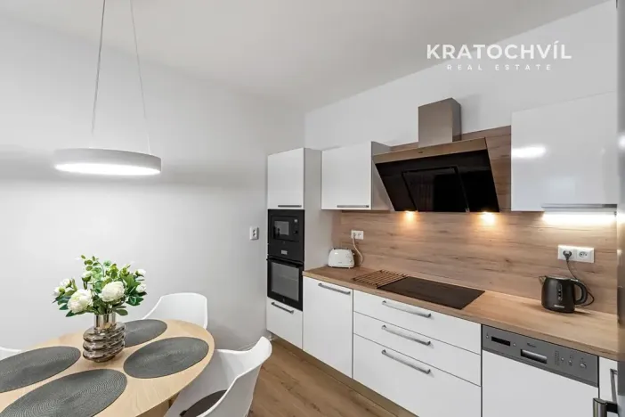 Prodej bytu 2+kk, Vestec, U Strouhy, 41 m2