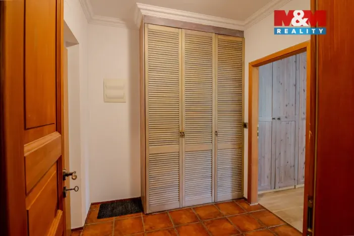 Pronájem bytu 2+kk, Praha, Názovská, 50 m2