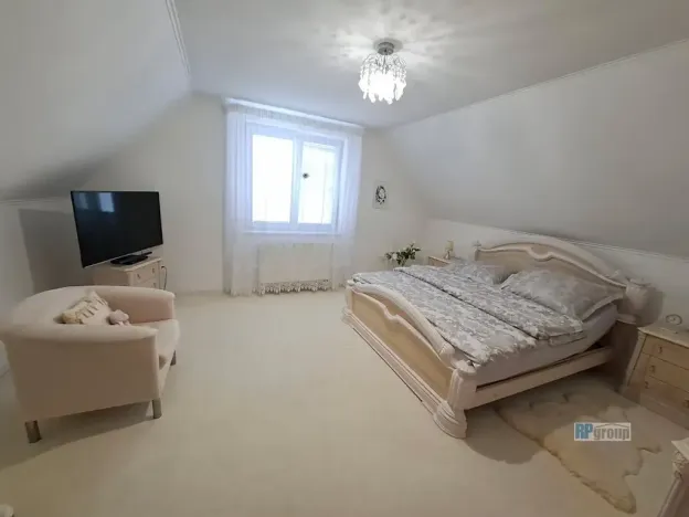 Prodej rodinného domu, Poříčany, U Koupaliště, 200 m2