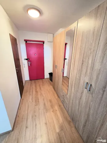 Pronájem bytu 2+kk, Praha - Kobylisy, Třeboradická, 48 m2