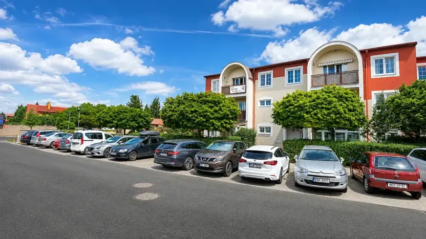 Prodej bytu 2+kk, Vestec, Ve Stromkách, 45 m2